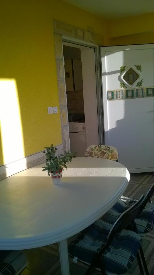 Apartmani Jakovljevic Murter Exteriér fotografie