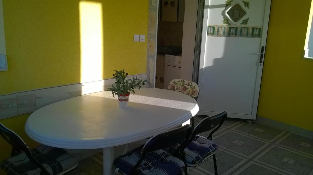 Apartmani Jakovljevic Murter Exteriér fotografie