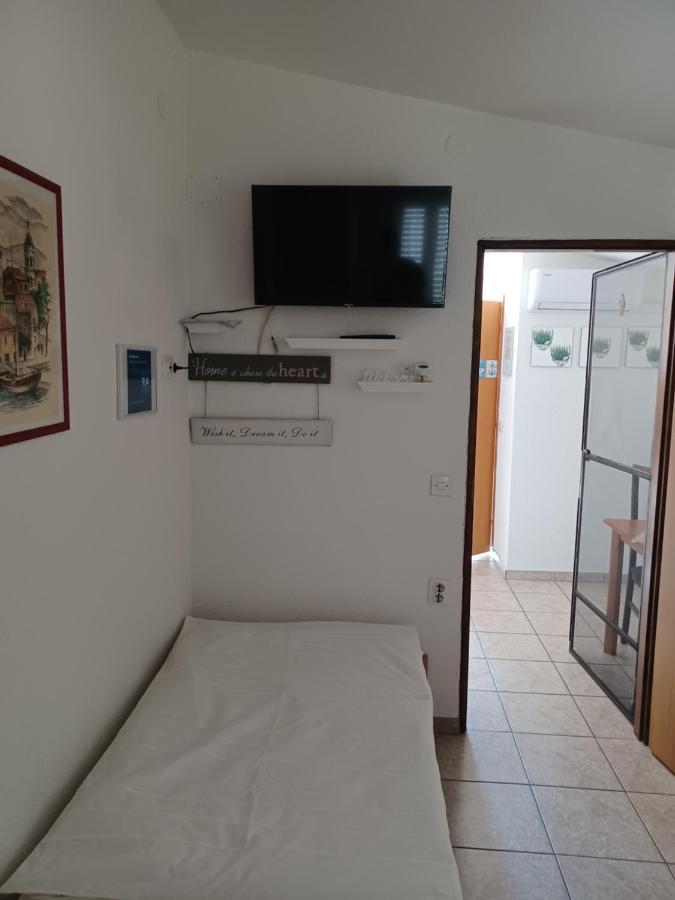 Apartmani Jakovljevic Murter Exteriér fotografie