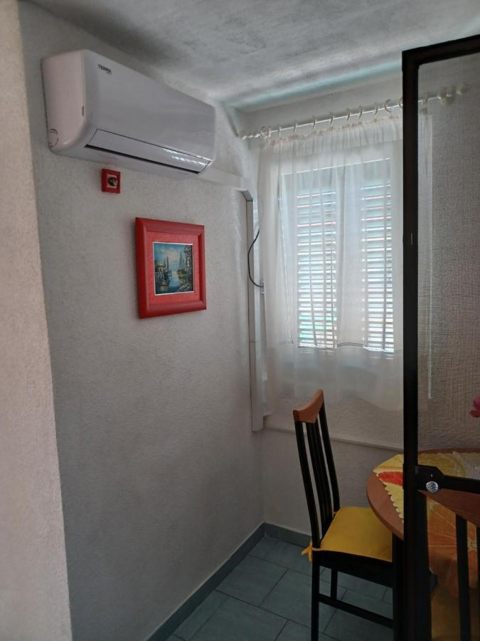 Apartmani Jakovljevic Murter Exteriér fotografie