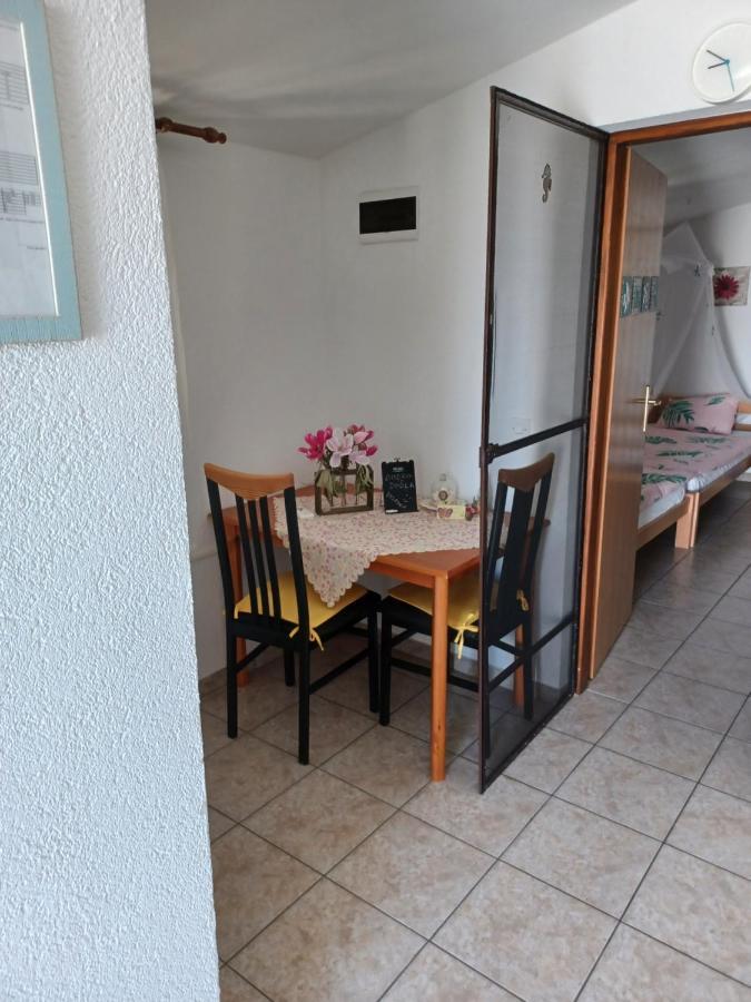 Apartmani Jakovljevic Murter Exteriér fotografie